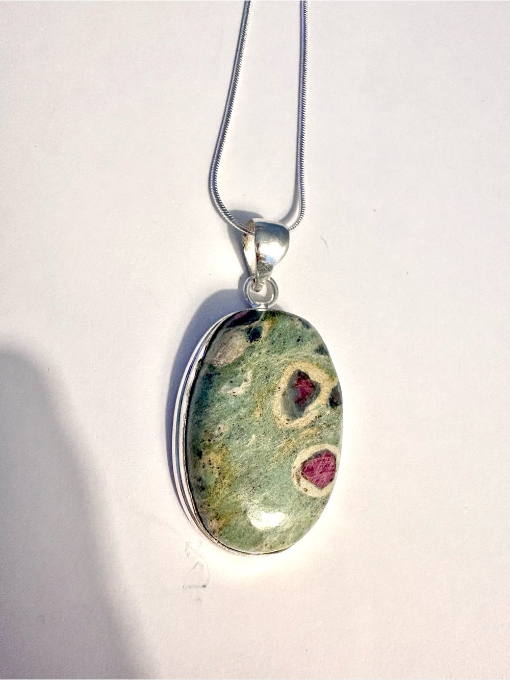 Beautiful, handcrafted, 2 inch Ruby Zoisite pendant on a silver chain. - Picture 4 of 5